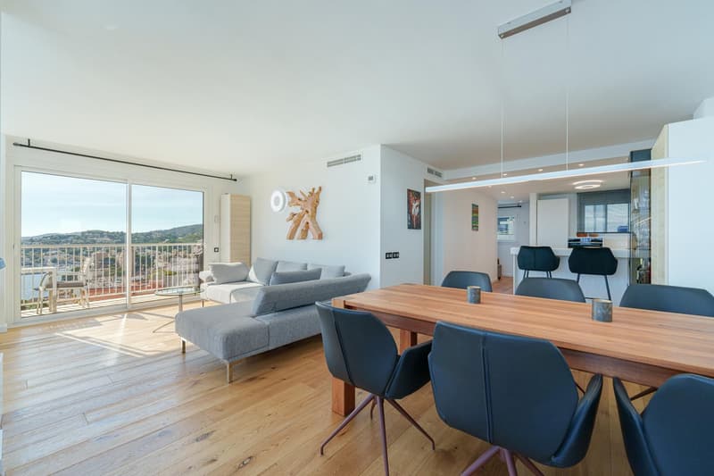 Exclusive penthouse with fantastic 180-degree sea view near the Marivent Royal Palace! (9)