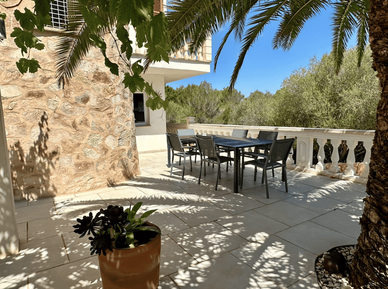 Fantastic property with pool and landlord license for 8 people! (28)