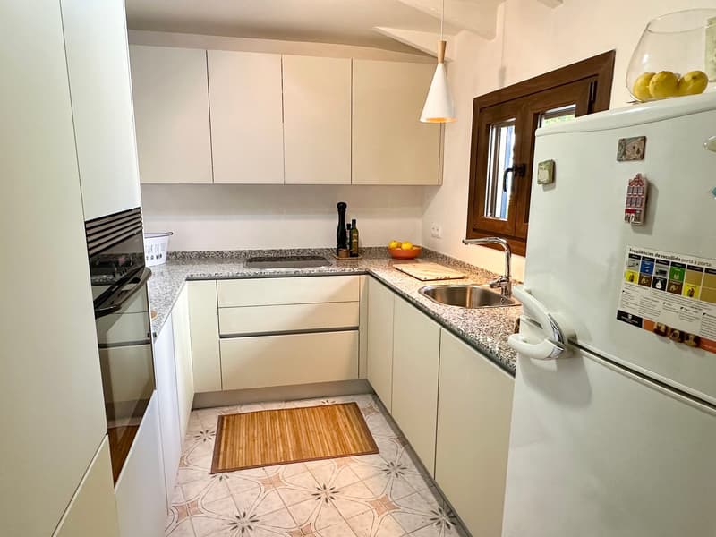 Charming townhouse in Bunyola with a dreamy view! (17)