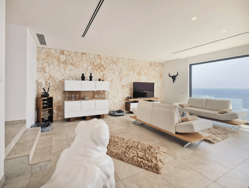 Dream villa on the first sea line in Cala Murada (4)