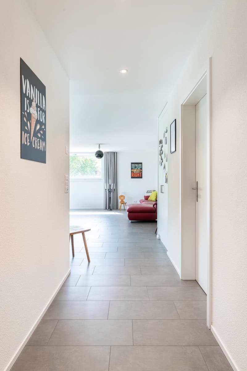 Hochwertig & komfortabel – Ihr neues Zuhause mit Gartenterrasse zum Oeschbach hin (12)