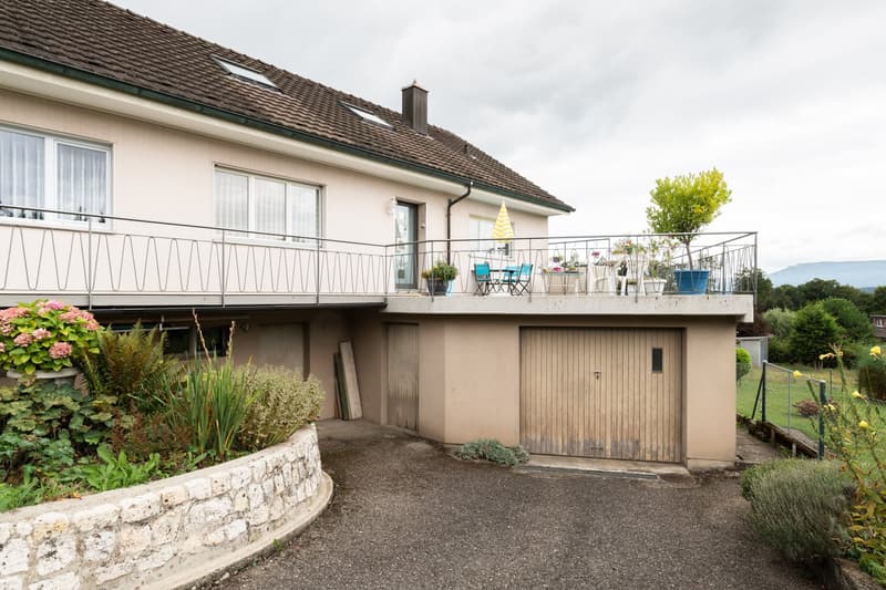 Garage mit Dachterrasse