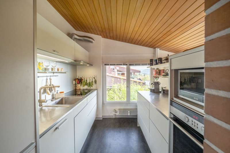 Fehr Real Estate - Bright 4.5-room attic apartment with Alpine view (7)