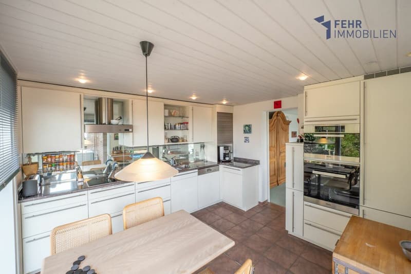Fehr Immobilien - 4½-Zi.-Terrassenappartement mit herrlicher Aussicht (5)