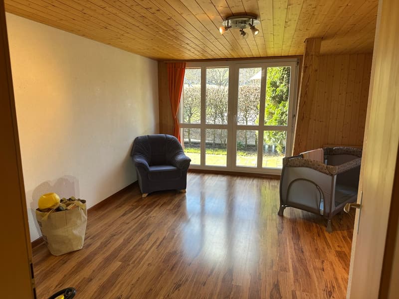 Grosszügige 6.5-Zimmer-Wohnung mit grosser Terrasse und Garten (7)