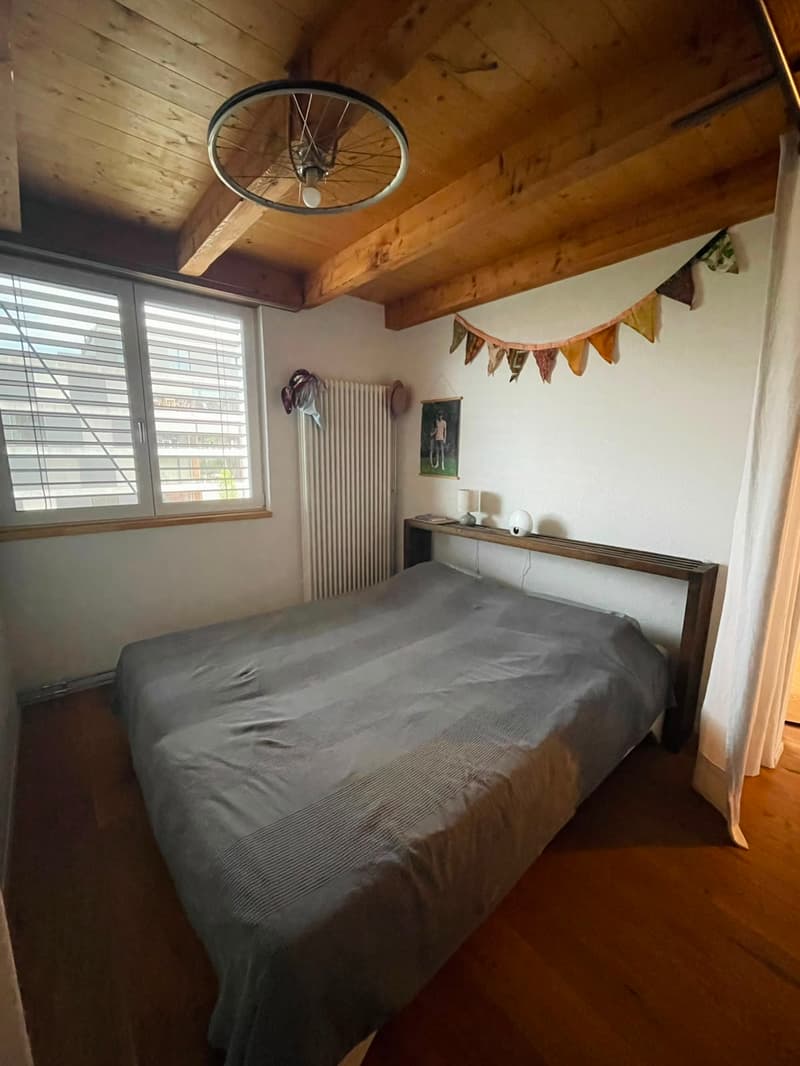 Charmante 2.5-Zimmer-Dachwohnung mit Galerie und Balkon in Liebefeld (6)
