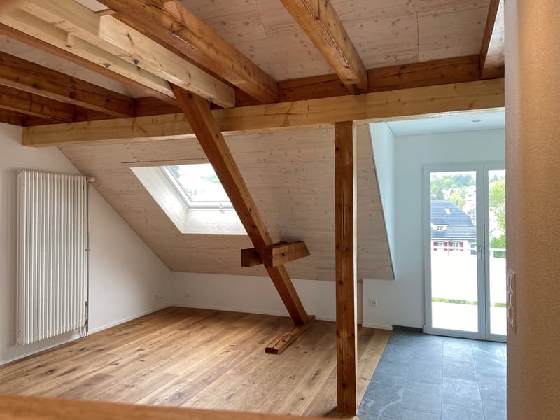 Charmante 2.5-Zimmer-Dachwohnung mit Galerie und Balkon in Liebefeld (18)