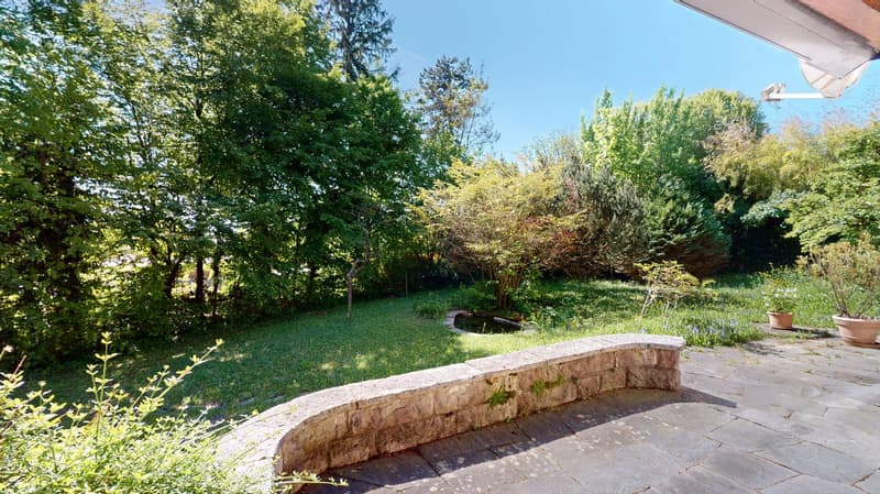 Charming single-family house with idyllic garden paradise in the sought-after Bruderholz quarter (4)