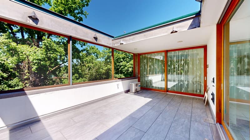 Stylish 284sqm attic apartment with lift, two underground parking spaces, three balconies, and private sauna (2)