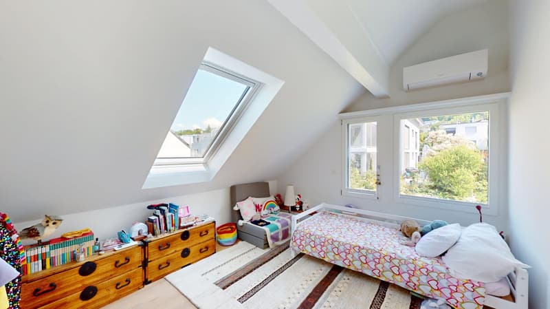 Detached 6-room single-family house with terrace, garden, and garage in a quiet family location in Bottmingen (11)