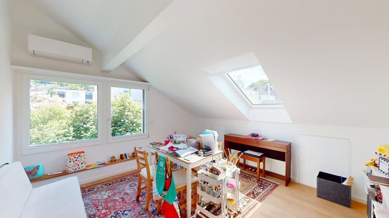 Detached 6-room single-family house with terrace, garden, and garage in a quiet family location in Bottmingen (12)