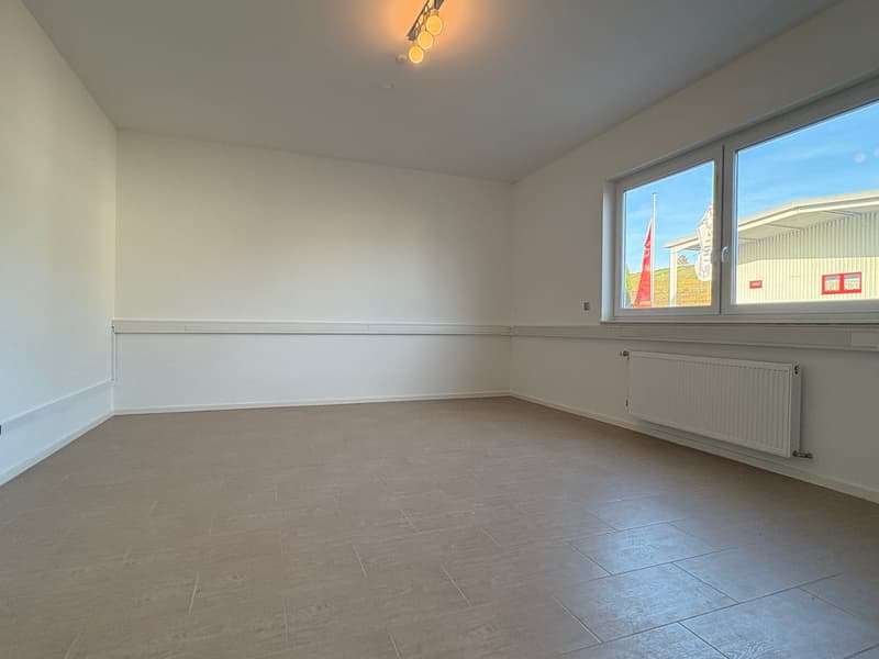 Modern and high-quality commercial property with expanded ground floor and flexible raw construction upper floor (7)