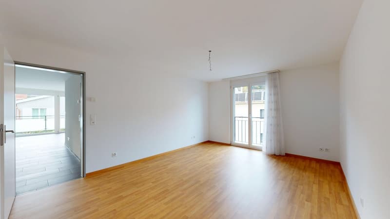 Appartement attractif de 3,5 pièces avec balcon, ascenseur et parking souterrain dans un emplacement central à Laufen (7)