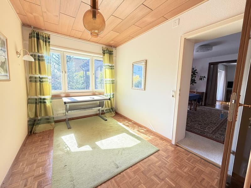 Attraktives 5.5 Zi. Familiyhome mit Gartenparadies in Lörrach-Hauingen (8)
