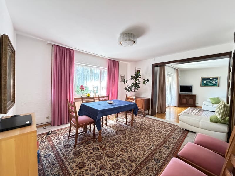 Attraktives 5.5 Zi. Familiyhome mit Gartenparadies in Lörrach-Hauingen (7)