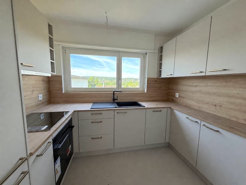 Arlesheim: Appartamento 3.5 locali moderno in posizione centrale con finiture di alta qualità, balcone... (7)