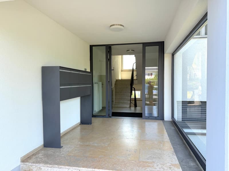 Arlesheim: Appartamento 3.5 locali moderno in posizione centrale con finiture di alta qualità, balcone... (2)