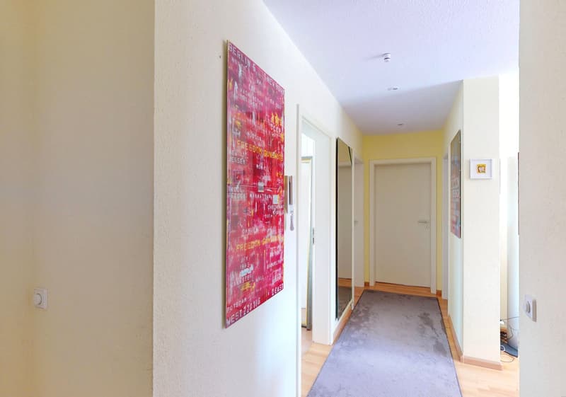 Appartement lumineux 3,5 pièces au Tüllinger avec vue panoramique, terrasse spacieuse - plan d'étage ouvert (5)