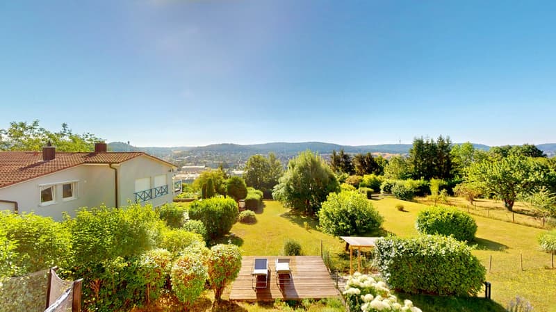 Appartement lumineux 3,5 pièces au Tüllinger avec vue panoramique, terrasse spacieuse - plan d'étage ouvert (1)