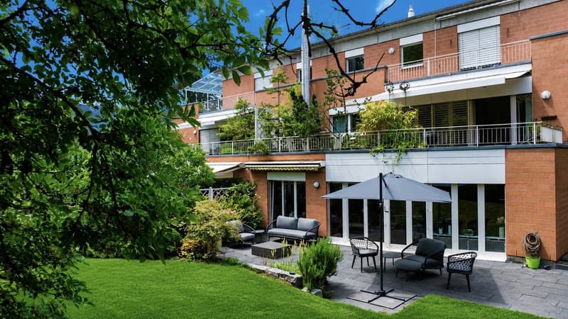 BS: 4.5 Zi. Gartenwohnung an ruhiger Lage auf dem Bruderholz m. Hobbyraum, Einstellplatz uvm. (2)
