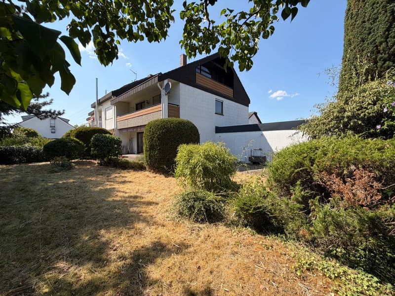 Haltingen: Erweiterbares Familiyhome mit grossem Garten und Garage zum Modernisieren (13)