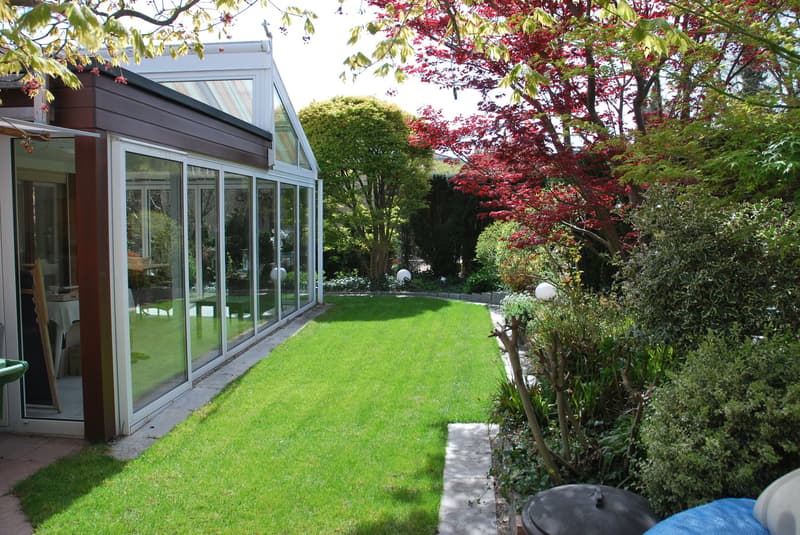 Binningen : Grosszügige 6,5 Zimmer - Villa mit Wintergarten u. Indoorpool (4)