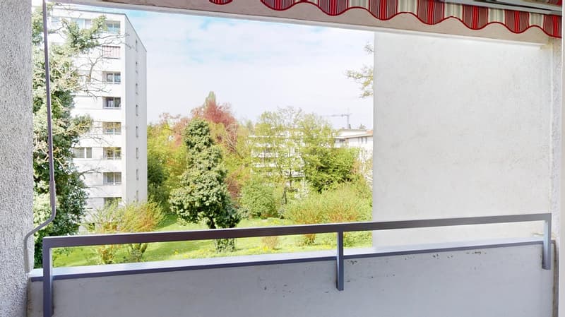 Charmante 3,5-Zimmer-Wohnung mit zwei Balkonen attraktiver Einstieg dank Baurecht (10)