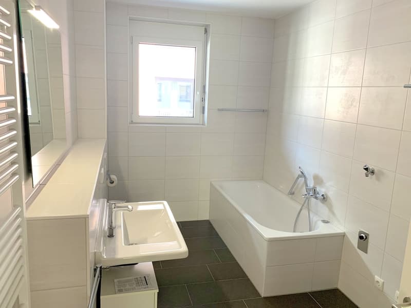 Attraktive 3,5 Zimmer-Eigentumswohnung in bester Zentrumslage KFW 55, mit Terrasse, Lift , Garage (9)