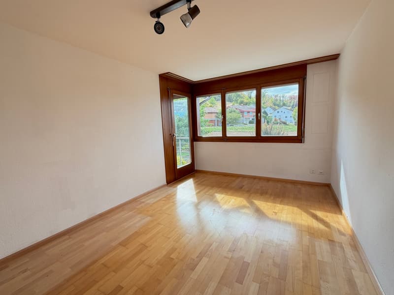 Attraktive 5.5 Zi DHH m. grosszügigem Wohnkonzept u. Garage (8)