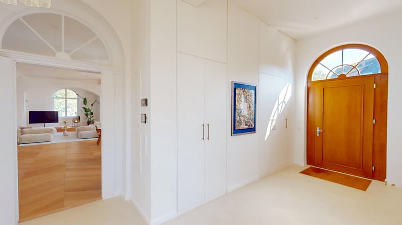Historischer Charme trifft modernes Design Kernsanierte Villa in Altweil mit 346 m² Wohnfläche (7)