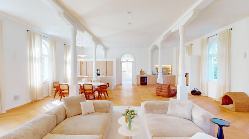 Historischer Charme trifft modernes Design Kernsanierte Villa in Altweil mit 346 m² Wohnfläche (4)