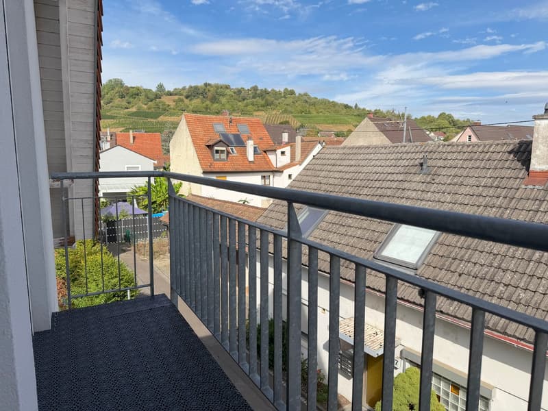 Altweil: Attraktive 3,5 Zi. Maisonette Wohnung mit Balkon, Einbauküche u. Stellplatz (6)