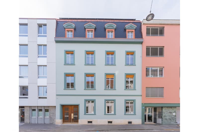 Charming 2-room old building apartment in a good location (1)