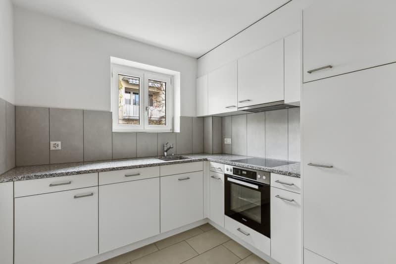 Beautiful 3-room apartment with two balconies (2)