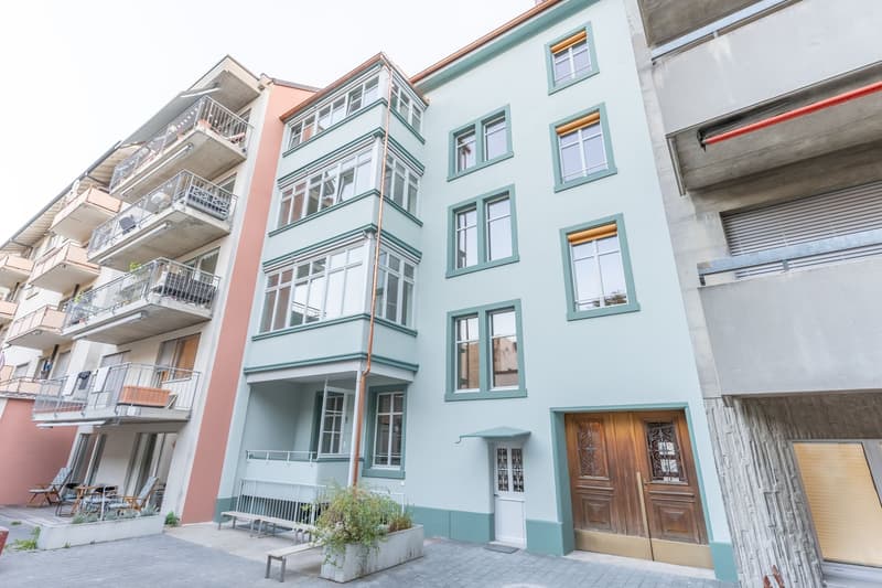 Charming 2-room old building apartment in a good location (8)