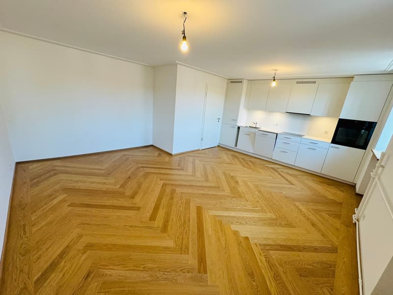 Charming 2-room old building apartment in a good location (2)