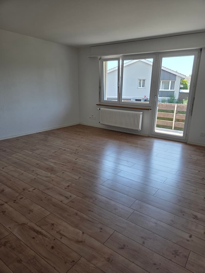 Cozy 3.5-room apartment in Jegenstorf – quiet location with balcony (3)
