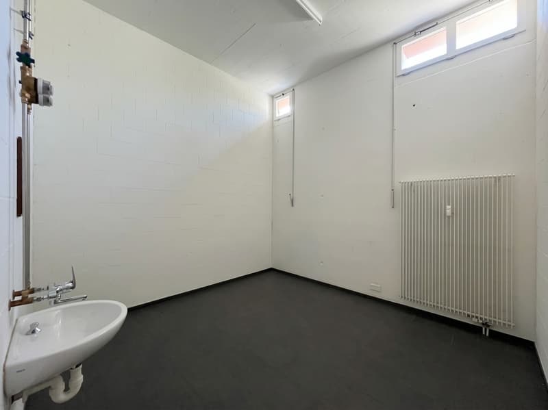 Grosszügige, lichtdurchflutete 4.5-Zimmerwohnung an zentraler Lage (13)