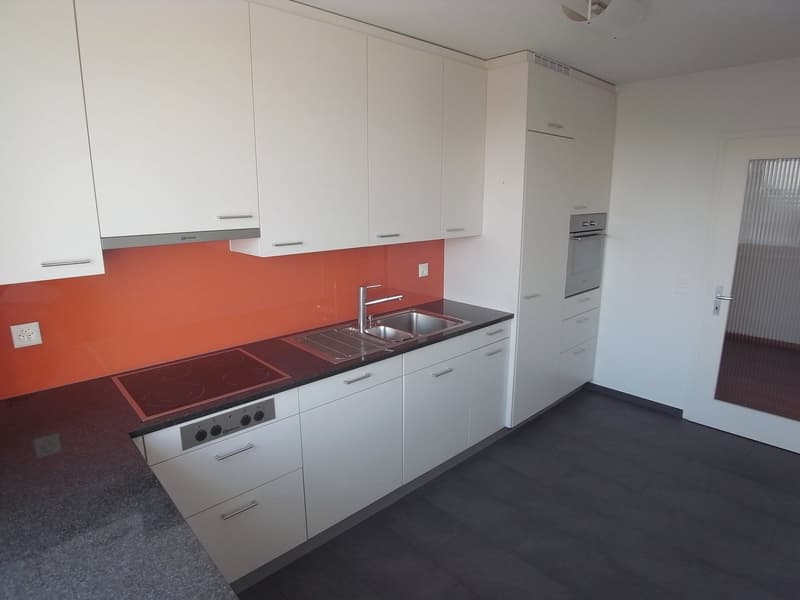 grosszügige Wohnung auf dem Bruderholz (5)