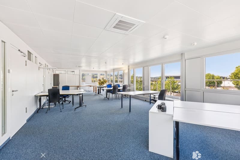 Moderne und klimatisierte Büroflächen an optimaler Lage (2)