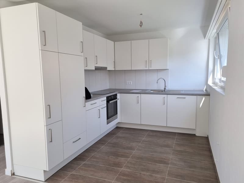 Apartment building in well-maintained condition with a gross return of 4% (2)