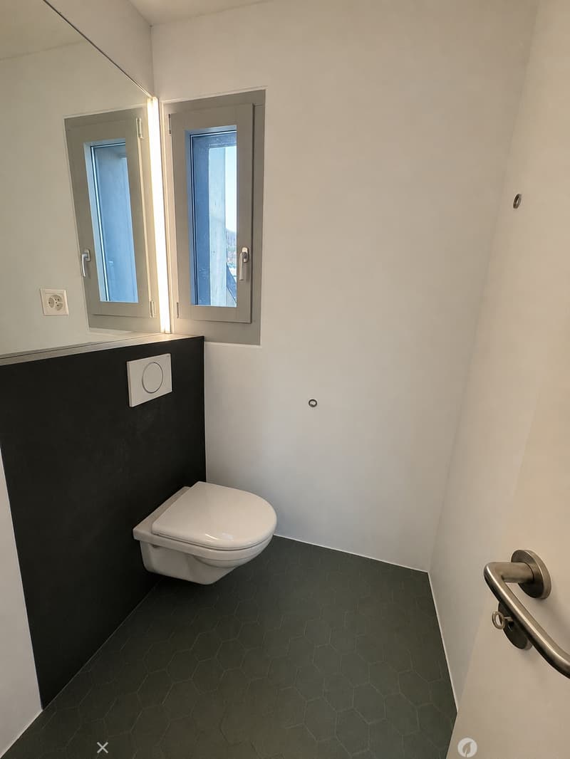 Moderne 2.5-Zimmer-Wohnung mit Balkon und Aussicht (6)