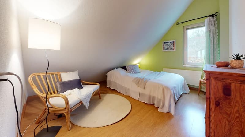 Maison mitoyenne bien entretenue dans un quartier calme (14)