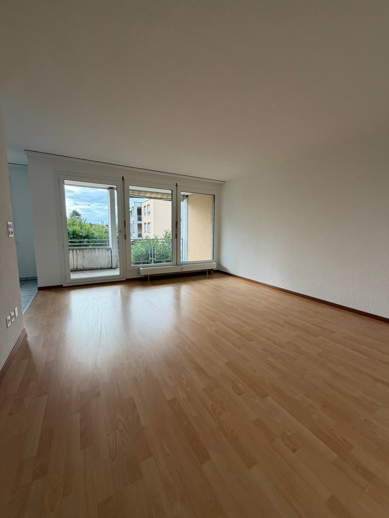 Gemütliche, sanierte 2.5-Zimmerwohnung mit Balkon (3)
