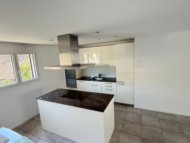 Charming 4.5-room apartment in Lostorf – Modern, Sunny & Comfortable (6)