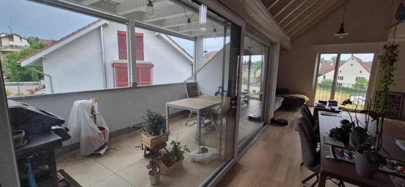 Ampio appartamento-mansarda di 3,5 locali in una zona tranquilla a Witterswil in affitto! (5)