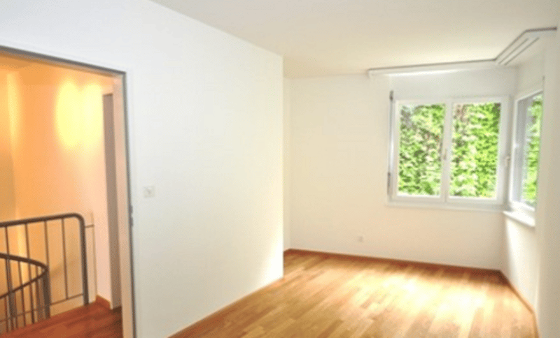 Grosszügige 4-Zimmerwohnung im Stadtzentrum zu vermieten! (6)