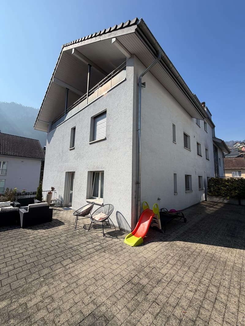 Charmante 4.5-Zimmer-Wohnung in Hergiswil zu verkaufen! (3)