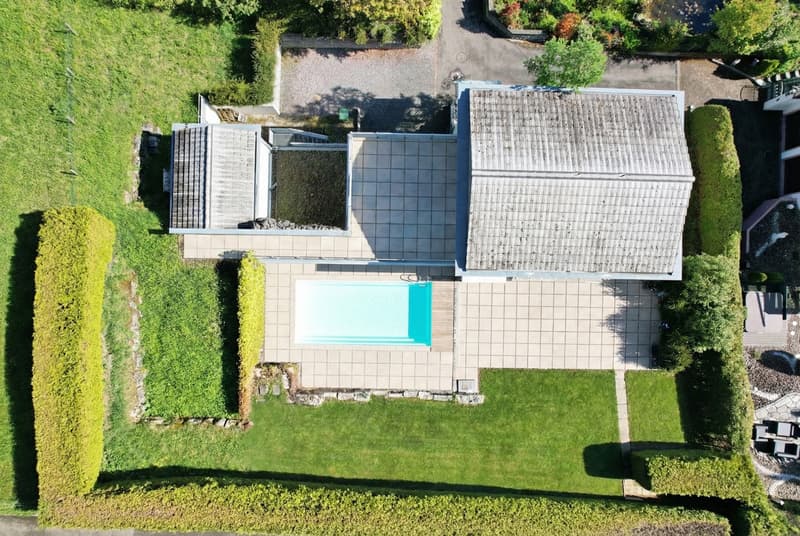 EXTRAORDINARY VILLA WITH HEATED OUTDOOR POOL AND PANORAMIC VIEW (6)