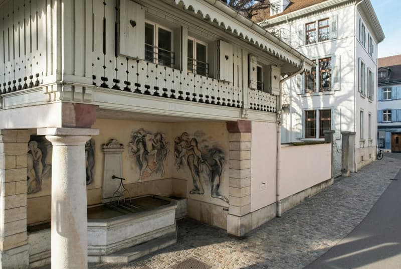 CHARAKTERISTISCHE STADTVILLA AN BESTLAGE - BEFRISTETES MIETVERHÄLTNIS (6)